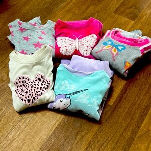 Excellent condition pyjamas Hatley, GAP and one Kirkland- 5 pairs